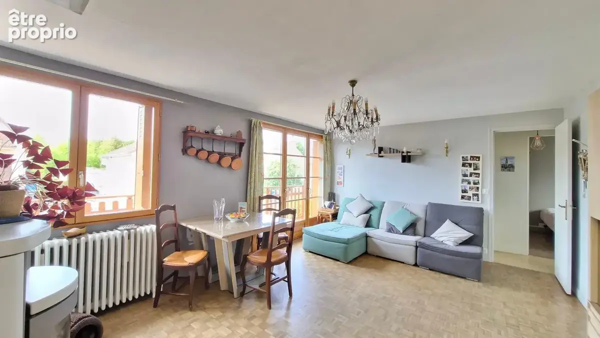 T3, 54 m², sous sol total, terrain 604 m², bon état - photo 3