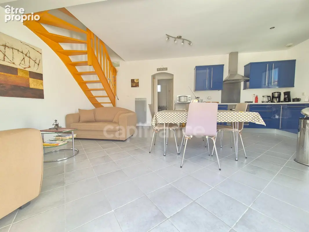 Maison à vendre 4 pièces SAINT GEORGES DE DIDONNE (17) - Terrasses -garage - photo 7