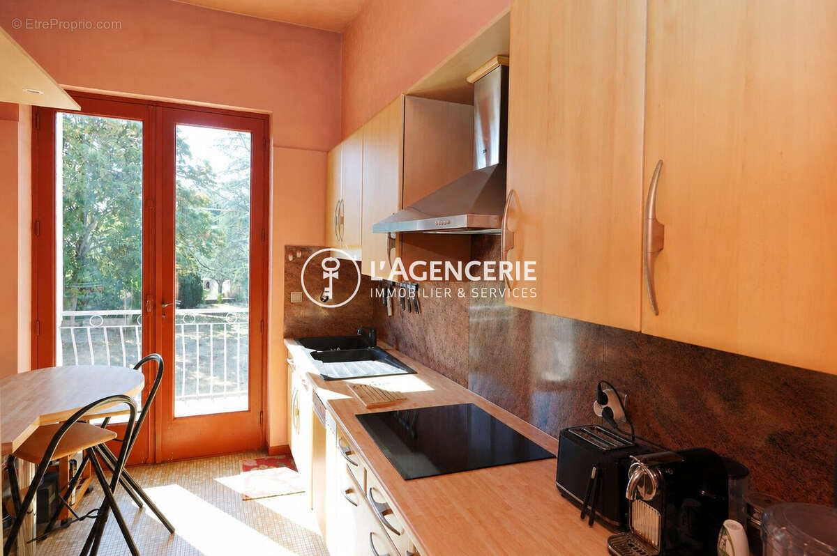 Maison 200 m² à Albi  - photo 2