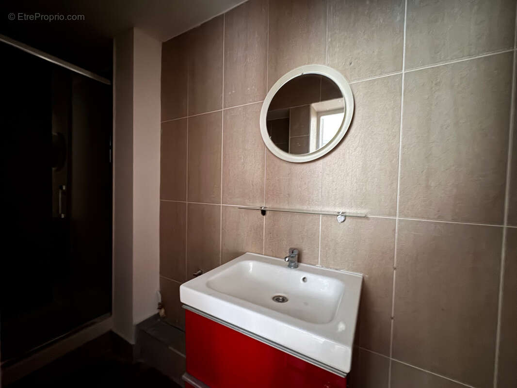 Appartement à PARIS-19E