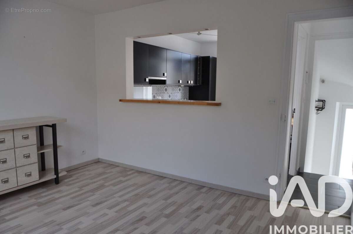 Photo 8 - Maison à MAGENTA