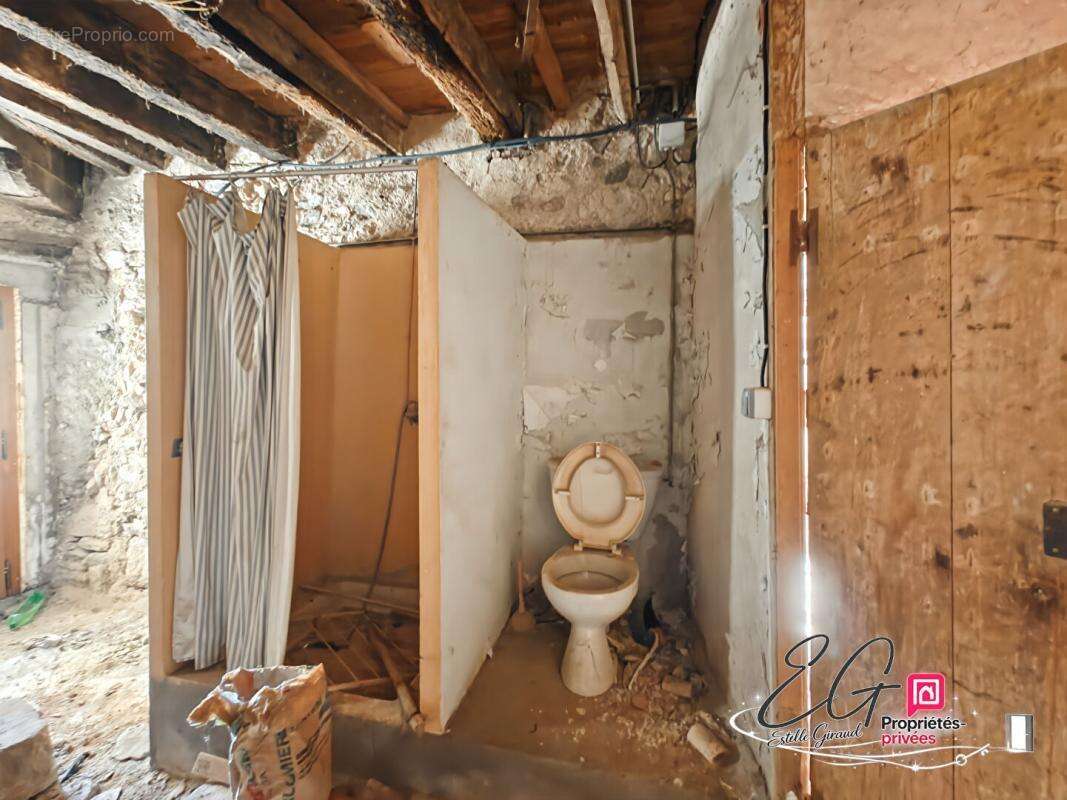 Maison Caunes Minervois à rénover :  2 chambres, atelier à rénover - photo 11