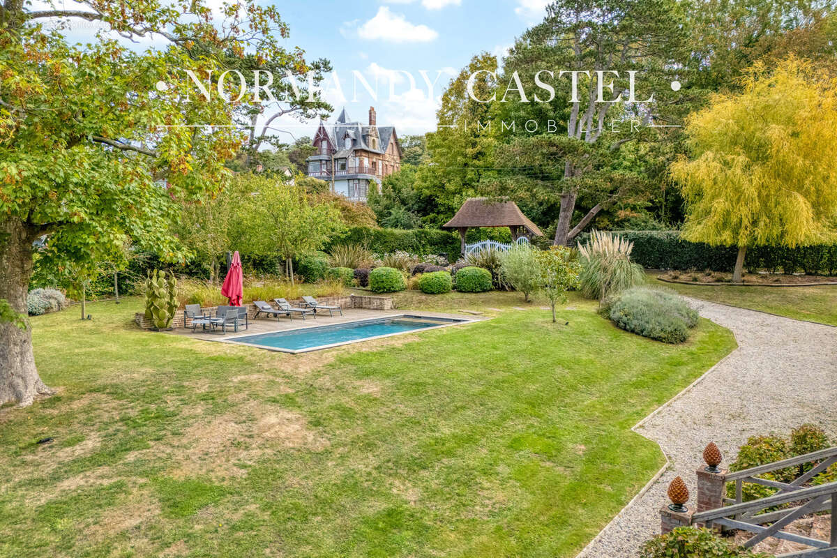 Maison à TROUVILLE-SUR-MER