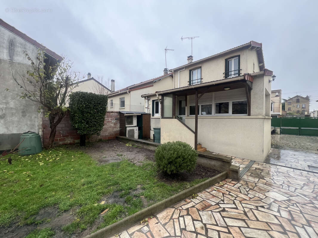 Maison à CHAMPIGNY-SUR-MARNE