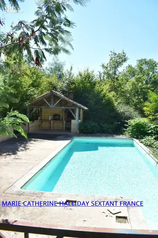 Propriété potentielle bénéficiant d'une tranquillité absolue, au sein d'un somptueux parc de 5 hectares, un véritable havre de v - photo 8