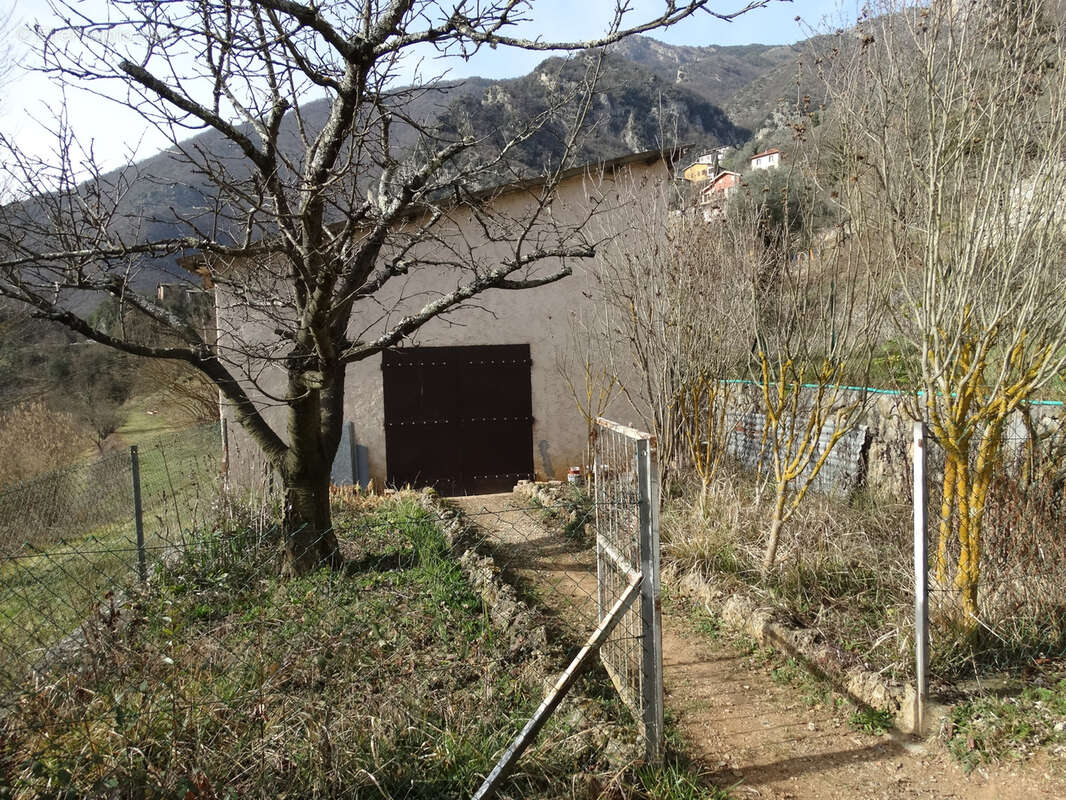 Appartement à UTELLE