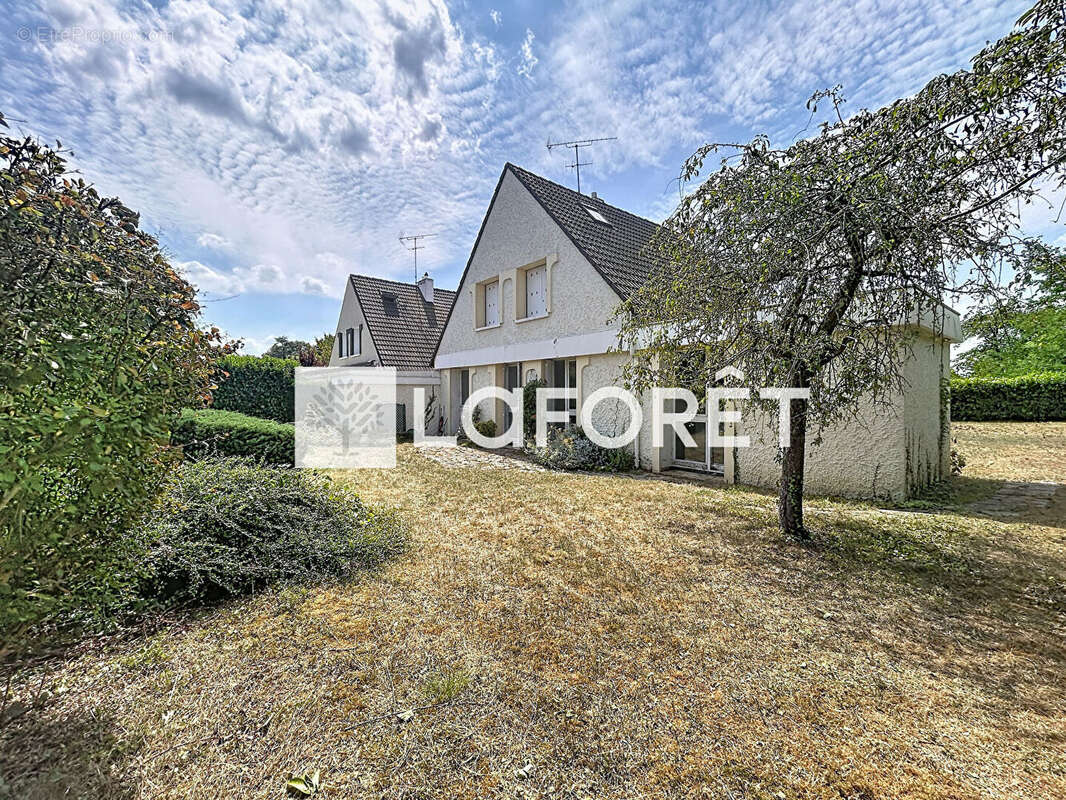 Maison 6 pièces 124m2 Cesson Bourg - photo 15