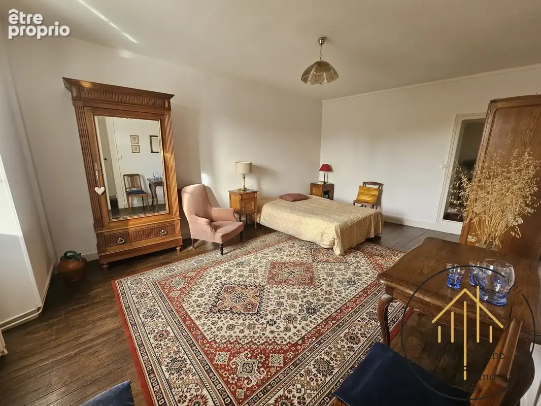 Maison 9 pièces 222 m² à vendre à La Rochefoucauld (16110) - photo 5