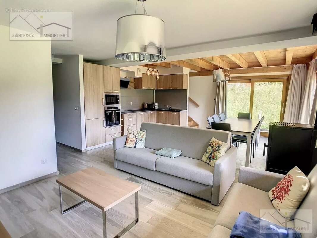 Appartement à COMBLOUX