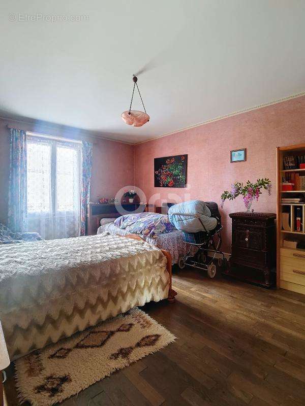 Maison à DOULEVANT-LE-CHATEAU