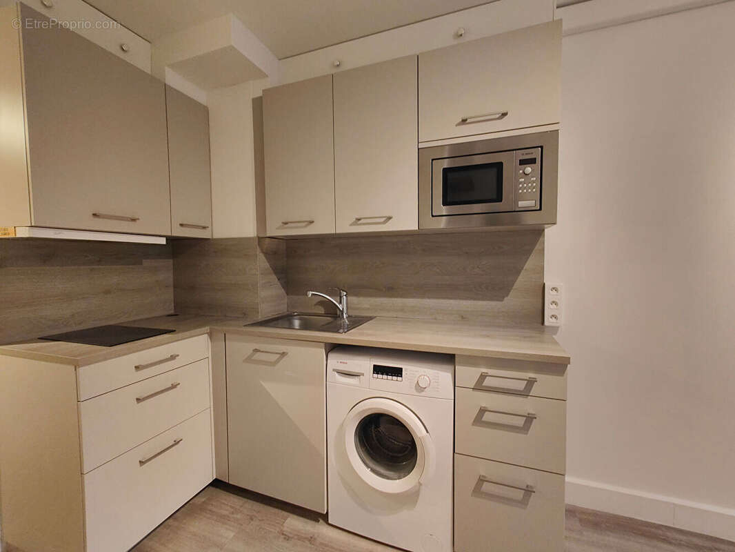 Appartement à PARIS-7E