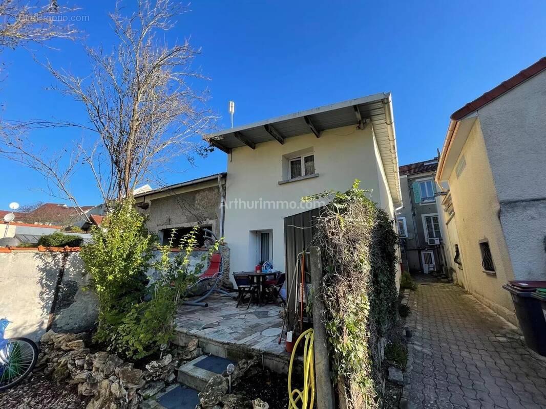 Appartement à SOISY-SUR-SEINE