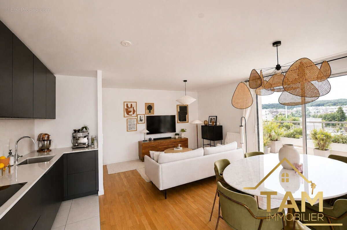 Appartement 67 m² à Saint-Cyr-L'ecole  - photo 4