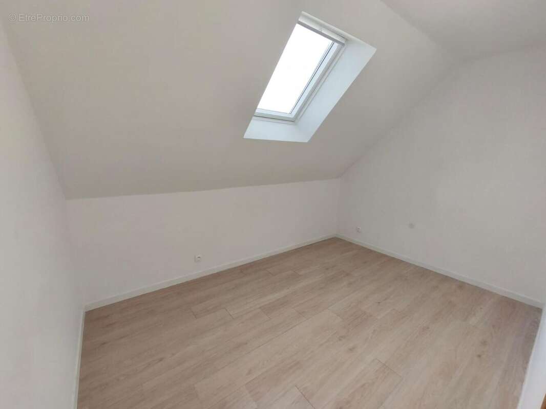Maison 130 m² à Seuilly  - photo 8