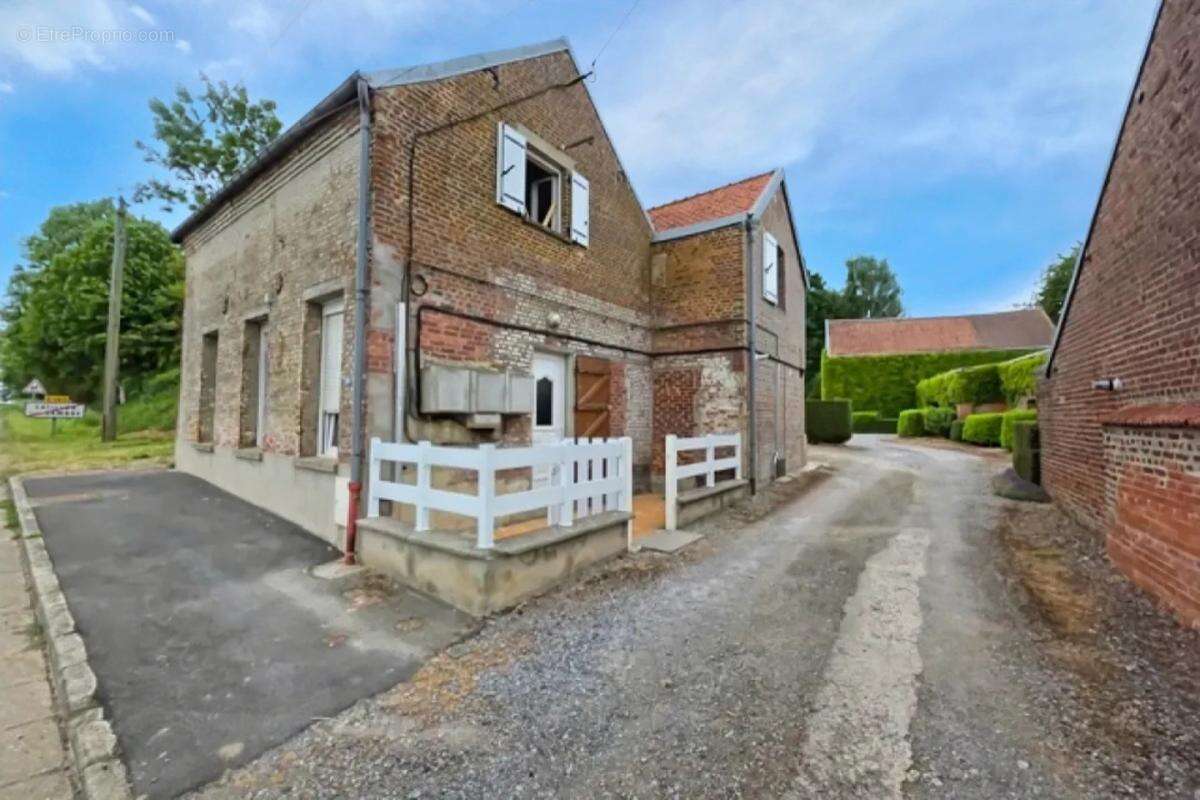 Maison à CATILLON-SUR-SAMBRE