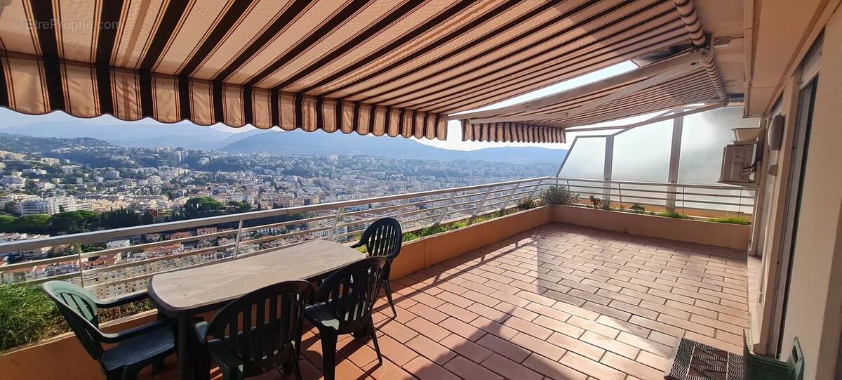 Appartement à NICE