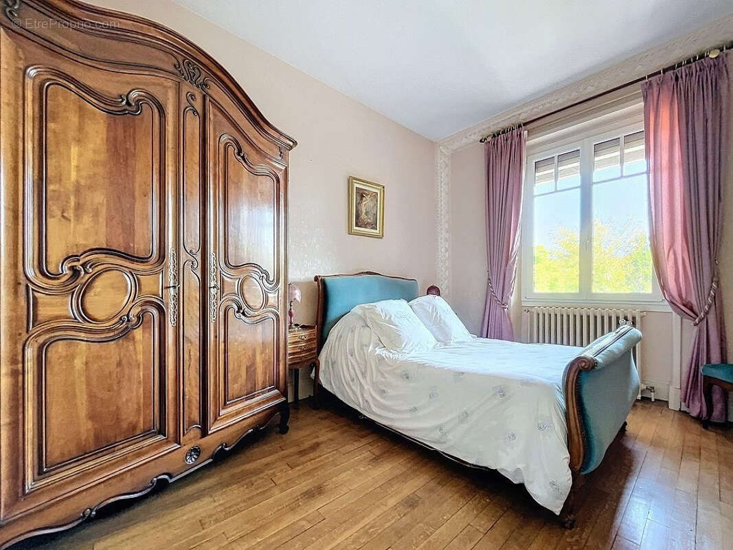 Maison à LAMARCHE-SUR-SAONE