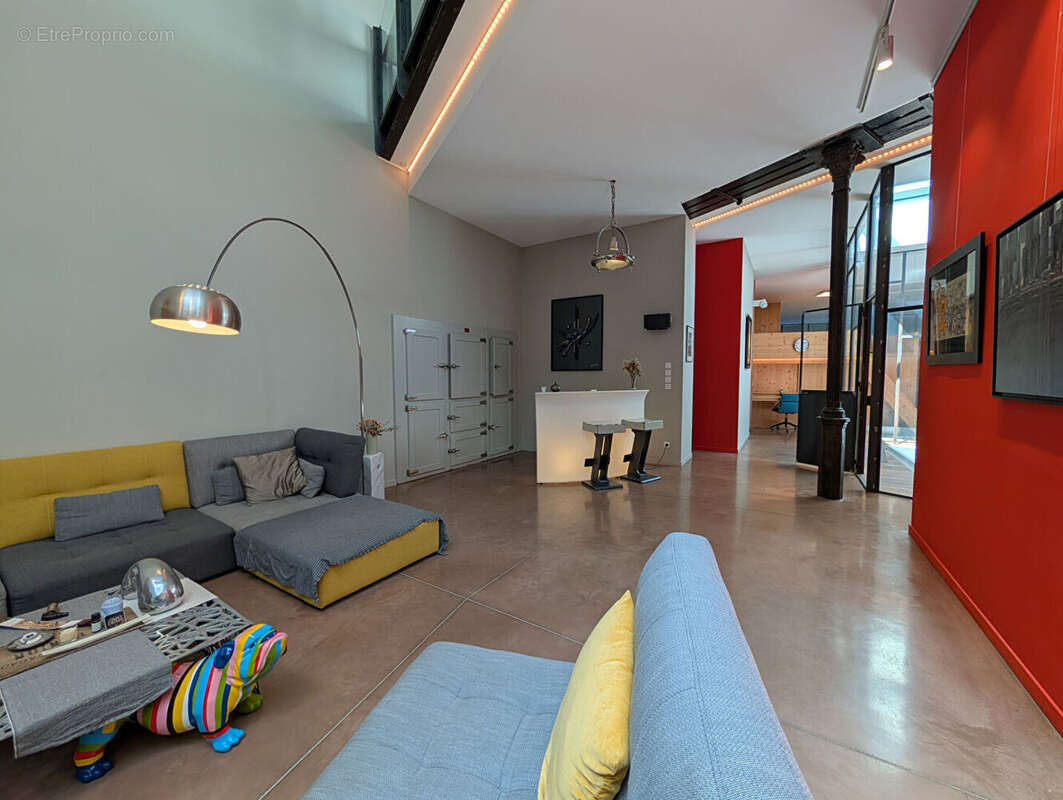 Exceptionnel loft d'architecte avec terrasse et place de parking - photo 6