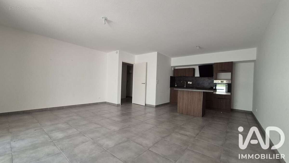 Appartement 80 m² à Sete  - photo 4