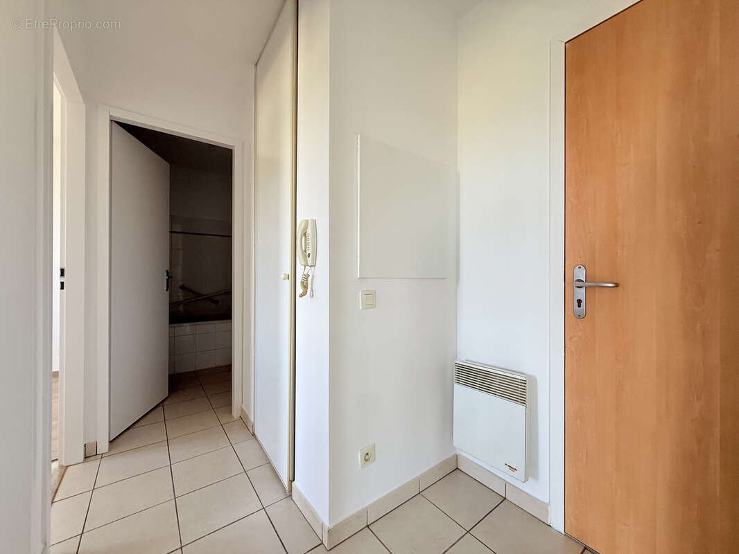 Appartement 2 pieces avec balcon et parking - photo 10