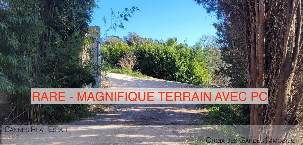 Terrain à GRASSE