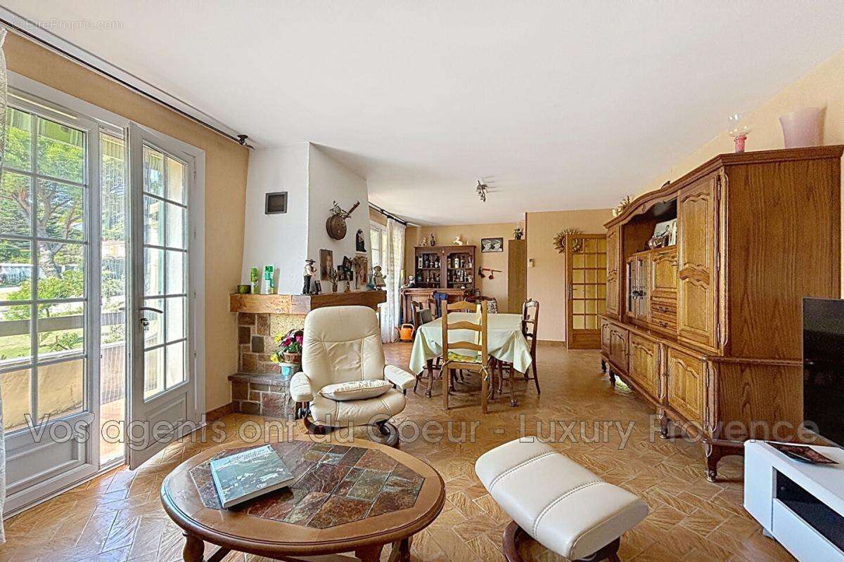 vente maison 4 Pièce(s) - photo 7