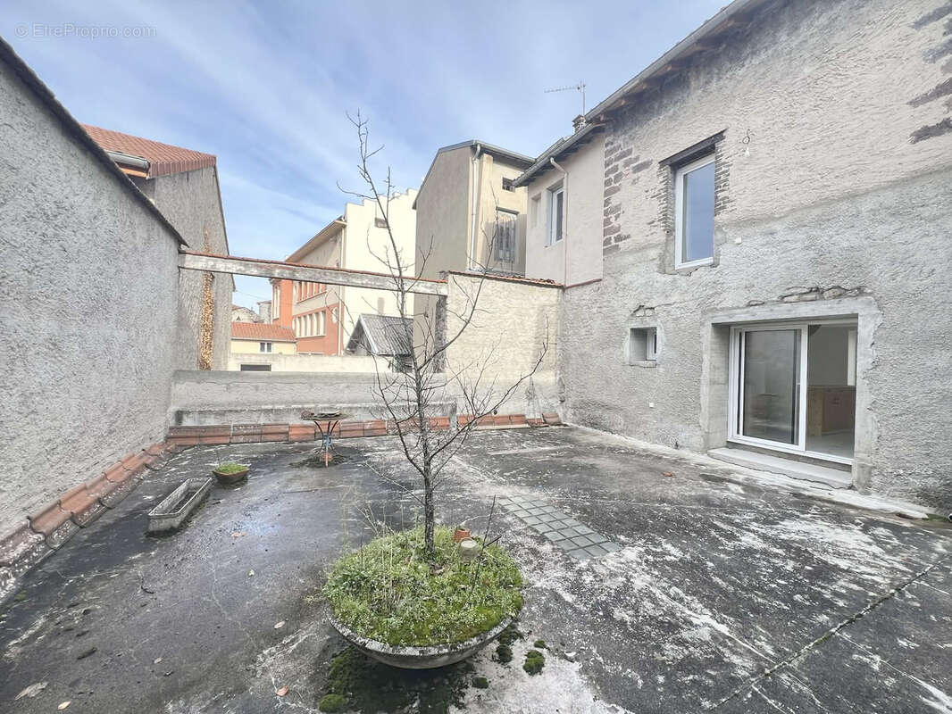 Maison à RETOURNAC