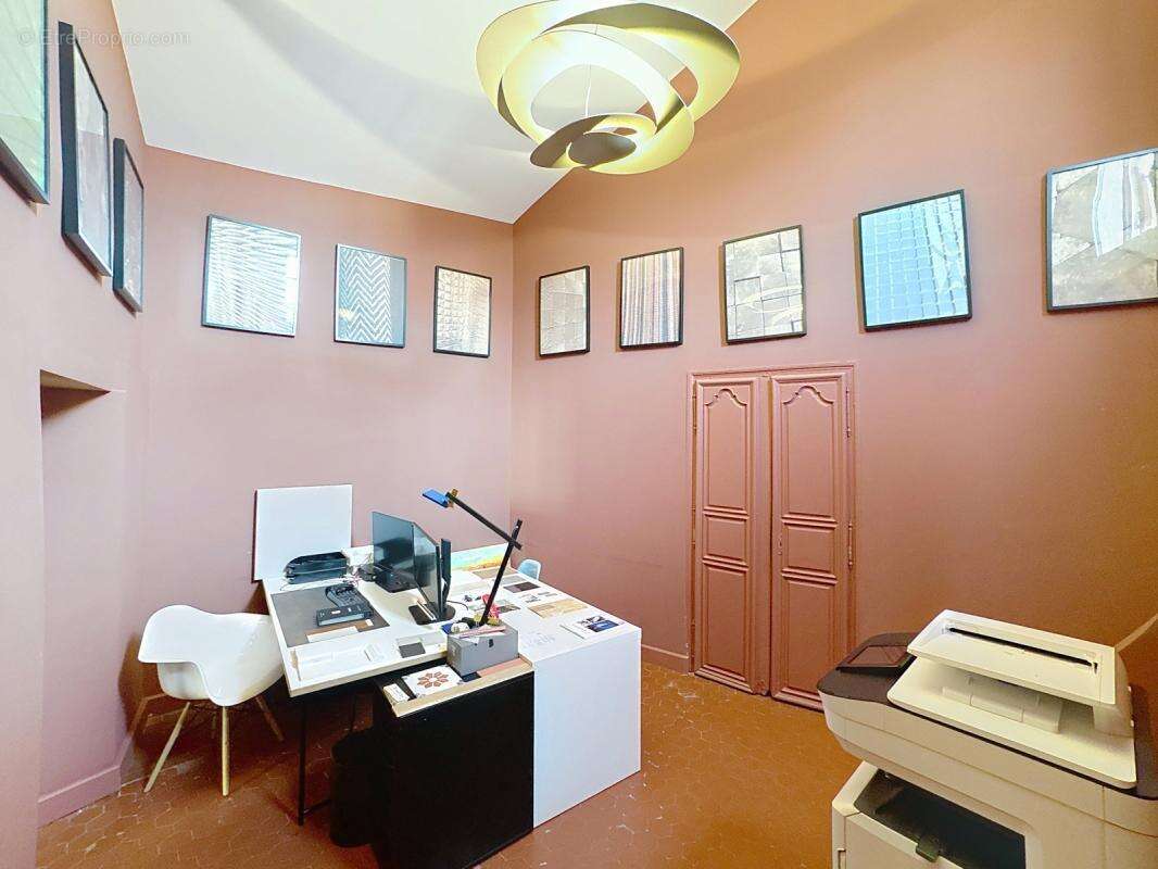 Appartement à VILLENEUVE-LES-AVIGNON