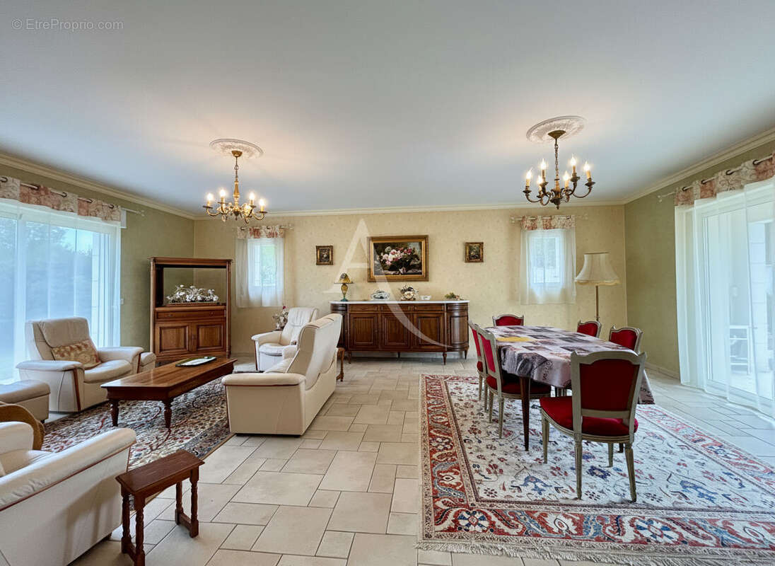 Maison de qualité à proximité des commerces - photo 3