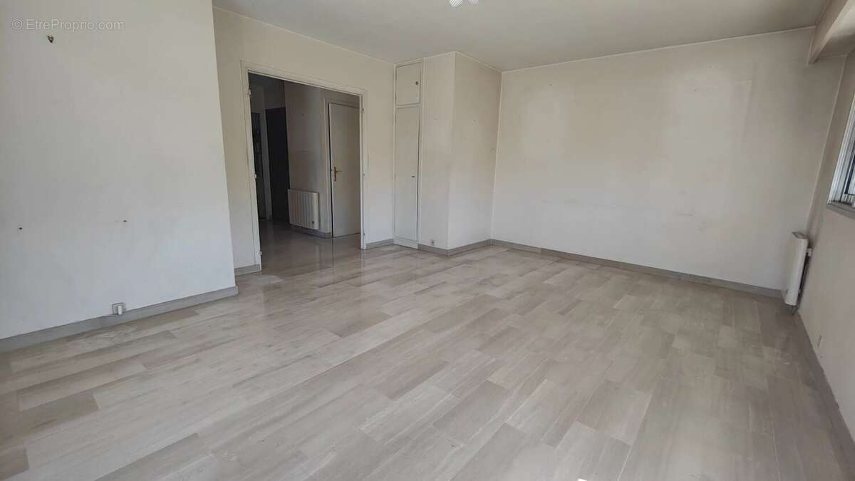 Appartement à VENCE