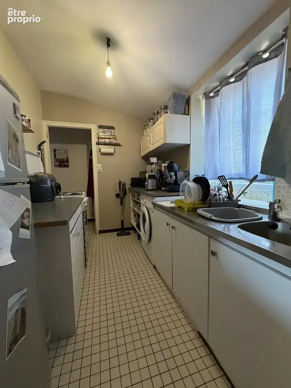 AIZENAY plein centre-ville, local commercial + appartement loué - photo 14