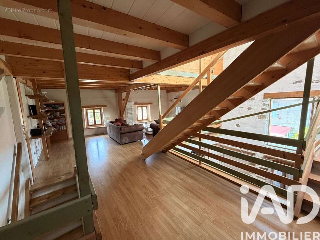 Maison 171 m² à Minzier  - photo 9