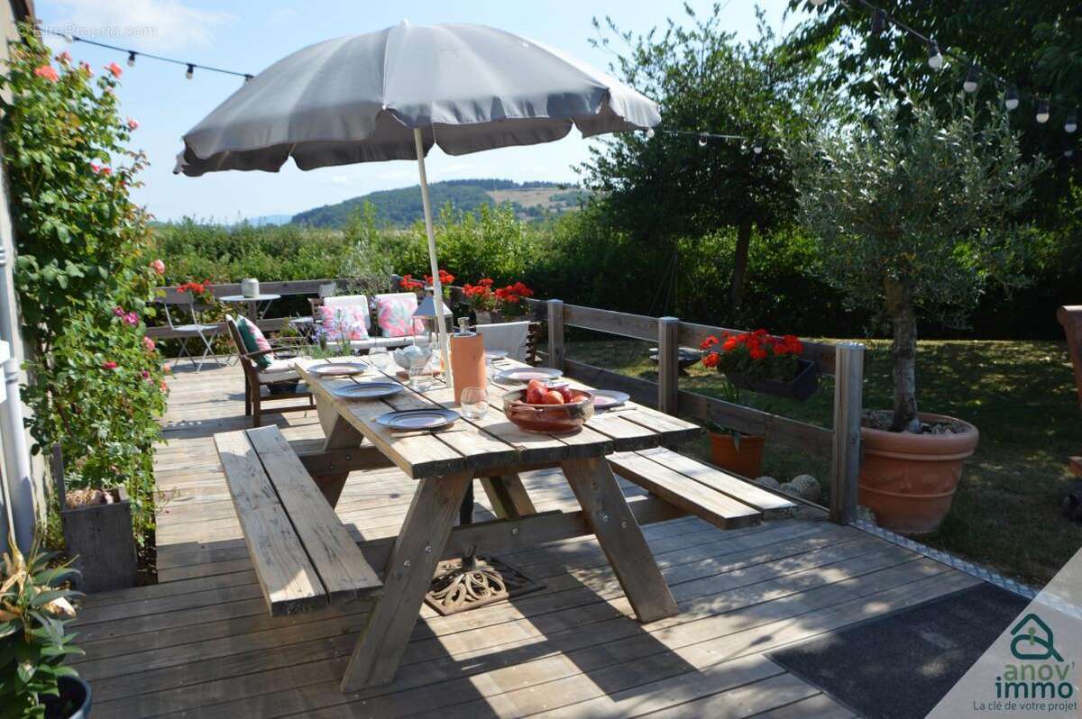 Maison à CHARBONNAT