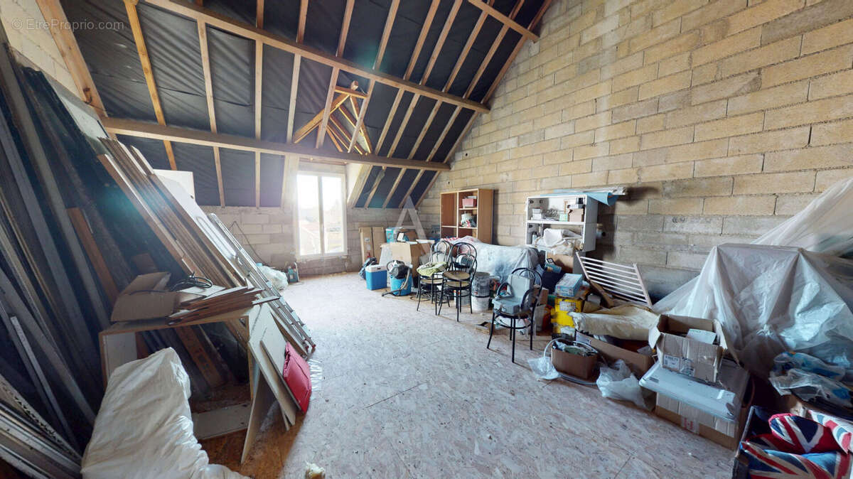 Maison à VERNOU-LA-CELLE-SUR-SEINE