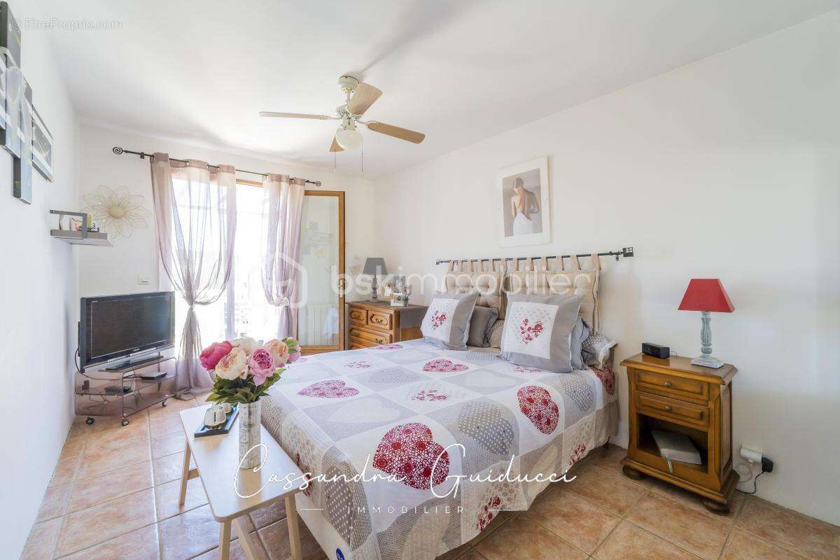 Superbe villa avec vue panoramique et appartement T2 indépendant - photo 7