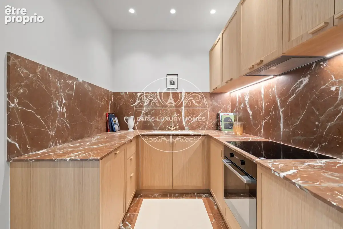 Appartement de prestige dans le Triangle d'Or à Paris 8ème ! - photo 13