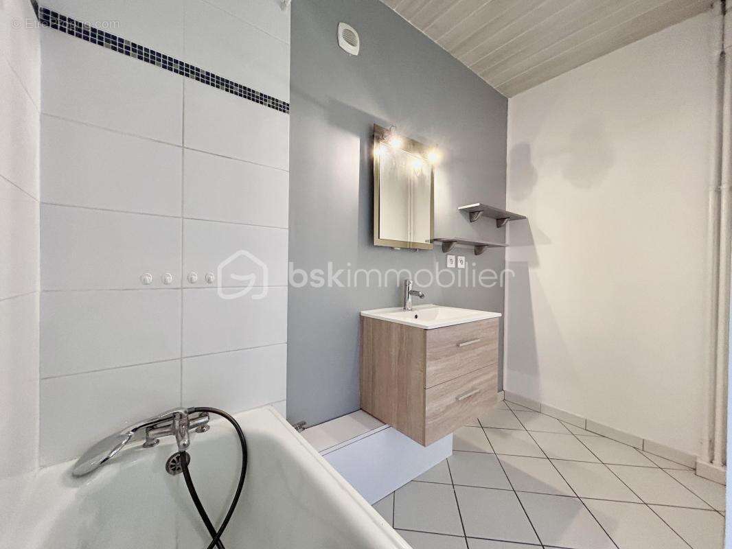 Appartement à COGNIN