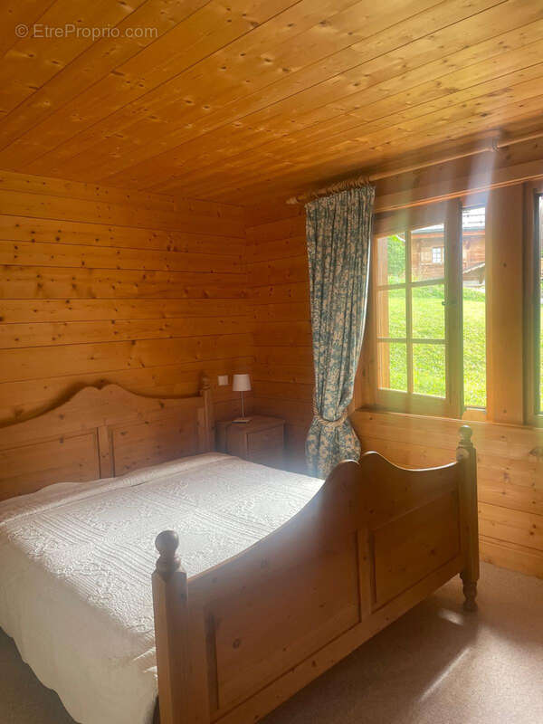 Maison à DEMI-QUARTIER