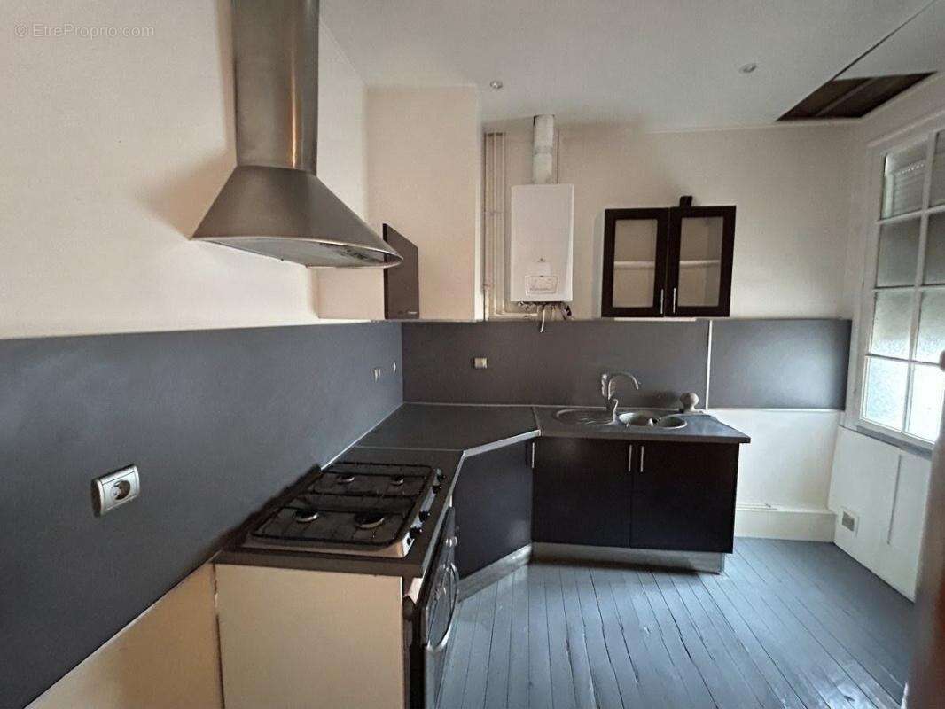 A vendre - Spacieux F2 de caractère en hypercentre de Rouen - photo 3