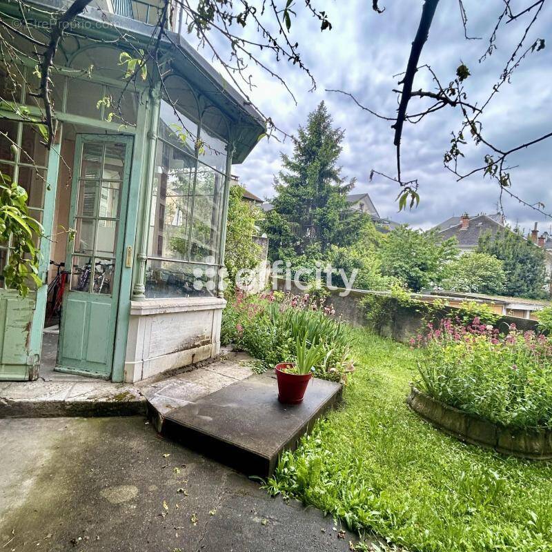 Appartement à AIX-LES-BAINS