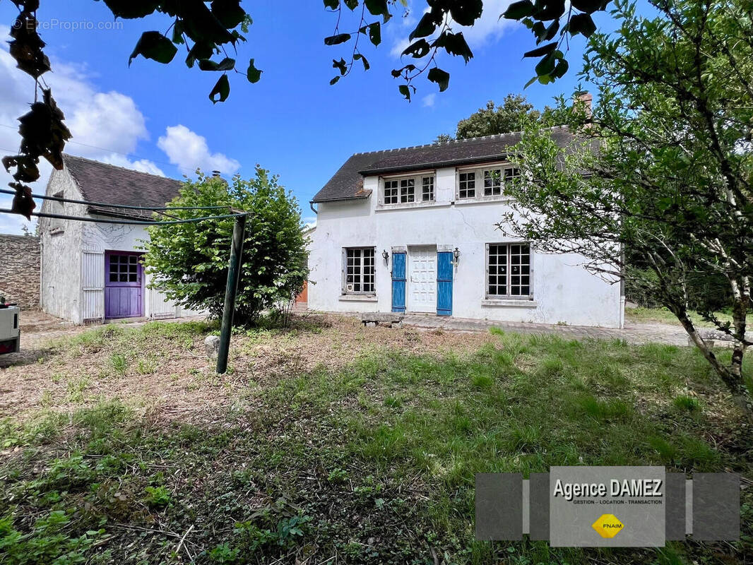 Maison à SAINT-MARTIN-DE-BRETHENCOURT