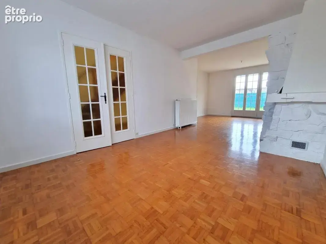 Maison 5 pièces 94 m² à vendre à Chassieu (69680) - photo 2
