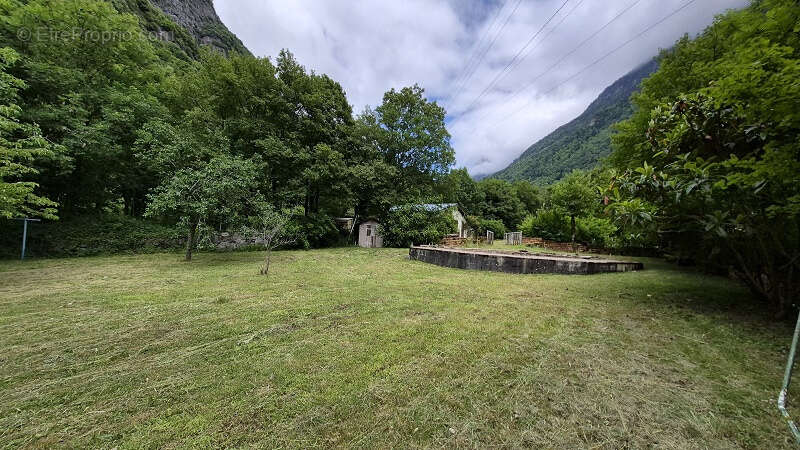 Maison à LIVET-ET-GAVET