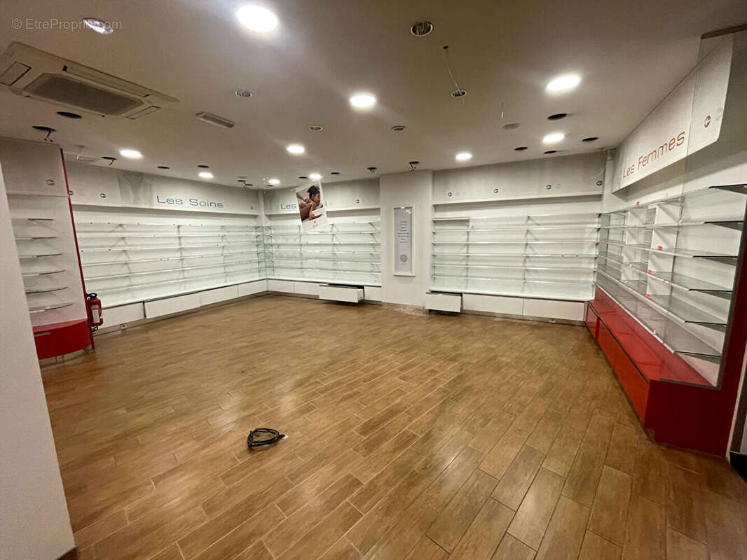 Commerce à CHATILLON