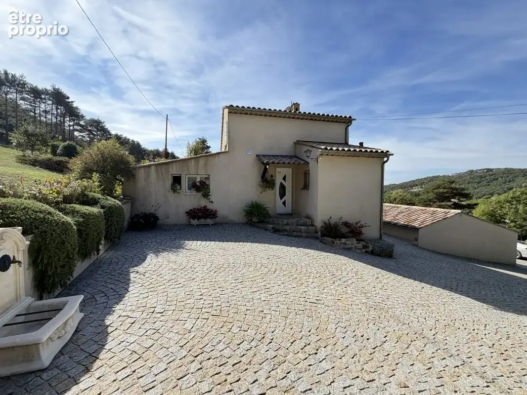 LA BASTIDE – Une propriété pleine de charme dans un écrin de verdure – 395 000 € - photo 26