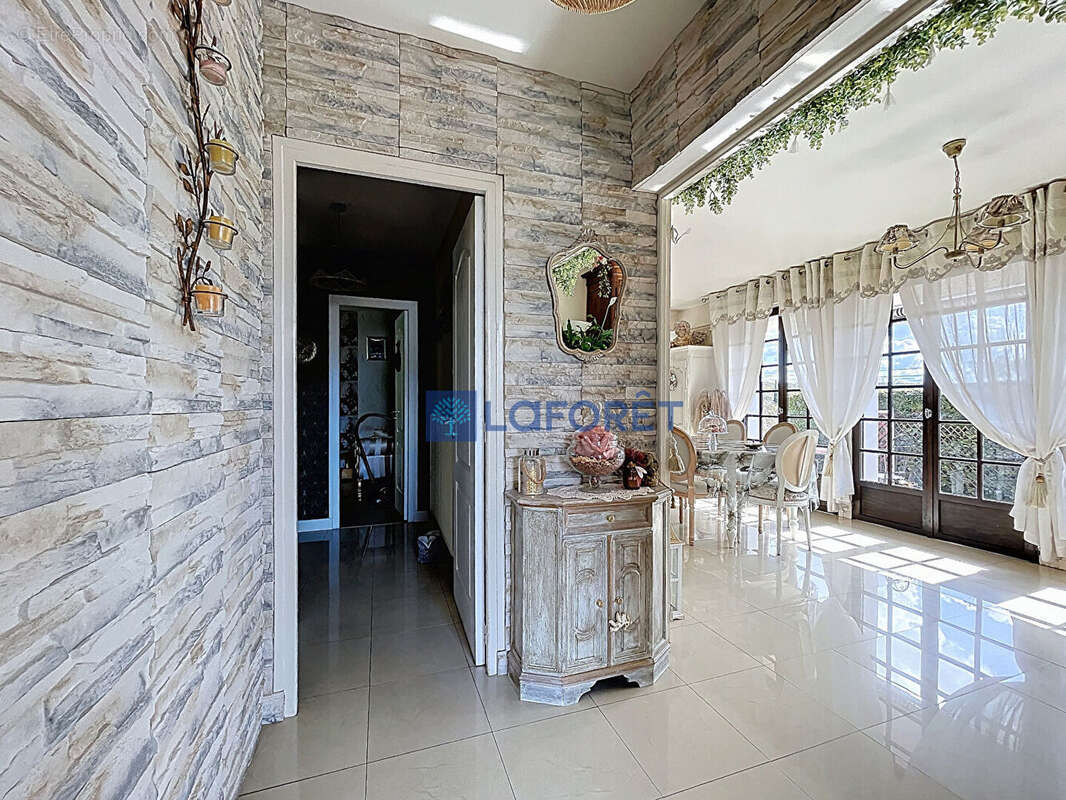 Maison à PETIT-COURONNE