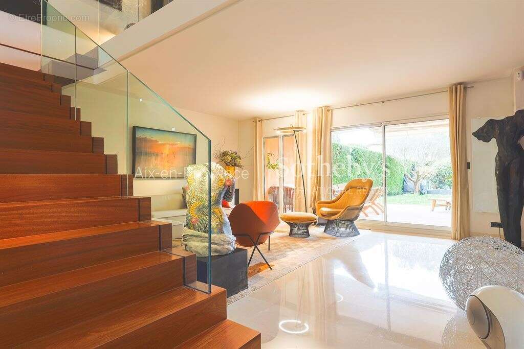 Appartement à AIX-EN-PROVENCE