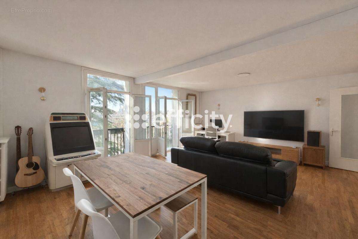 Appartement à CACHAN