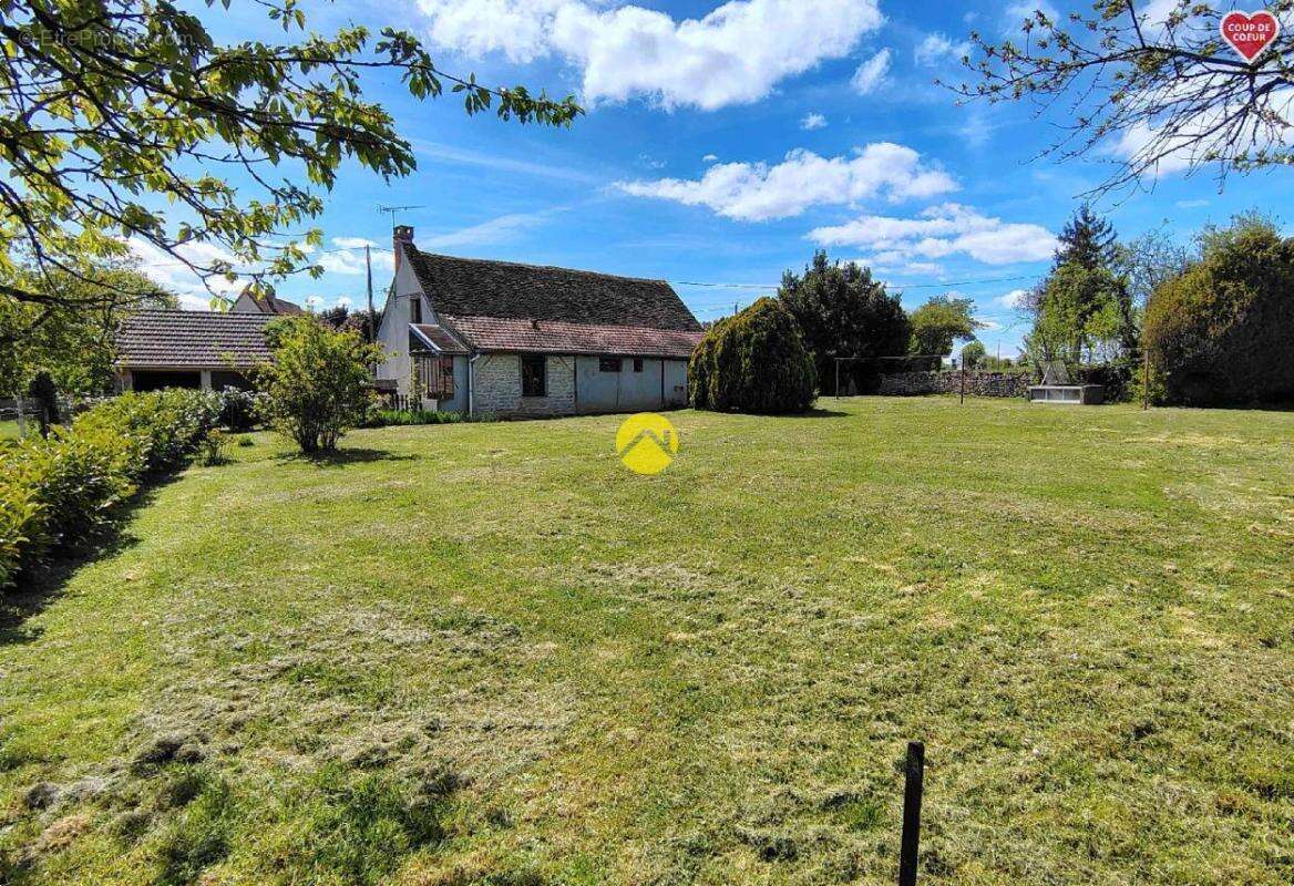 Maison à NEUILLY-EN-DUN