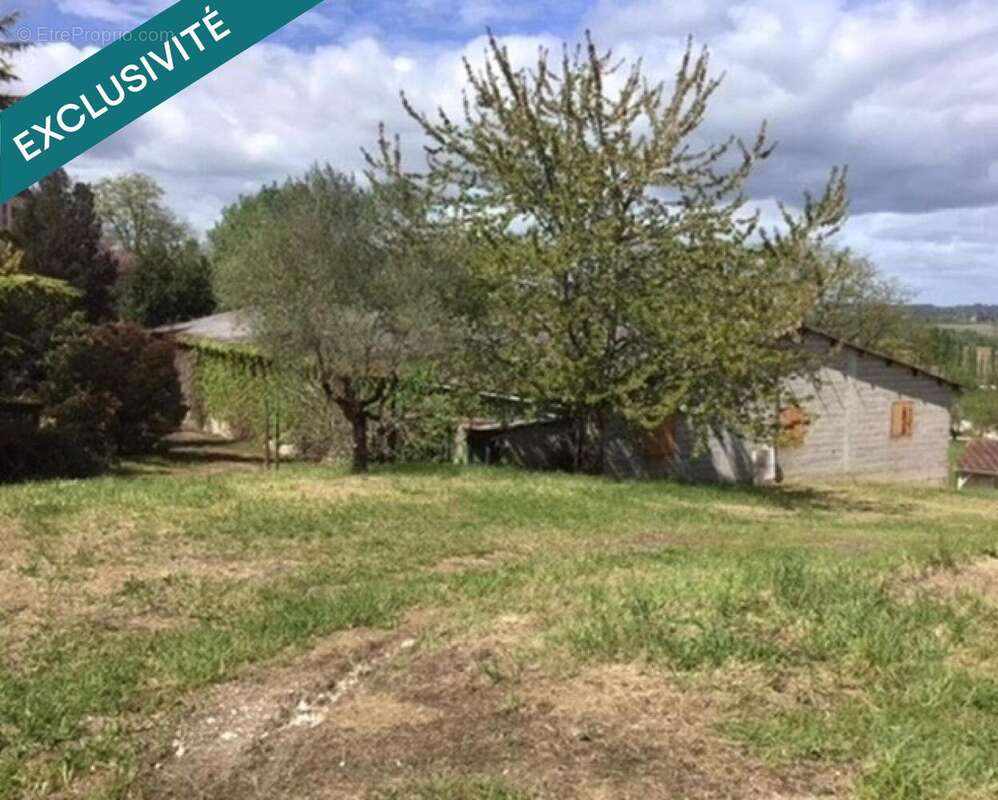 Photo 2 - Commerce à CASTILLONNES